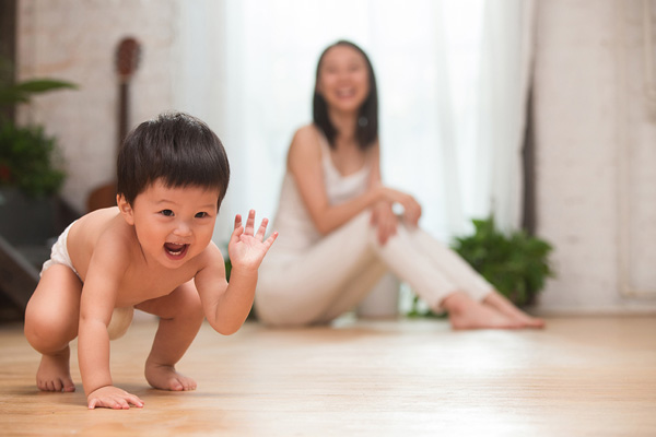 试管求子却添双胞胎女儿